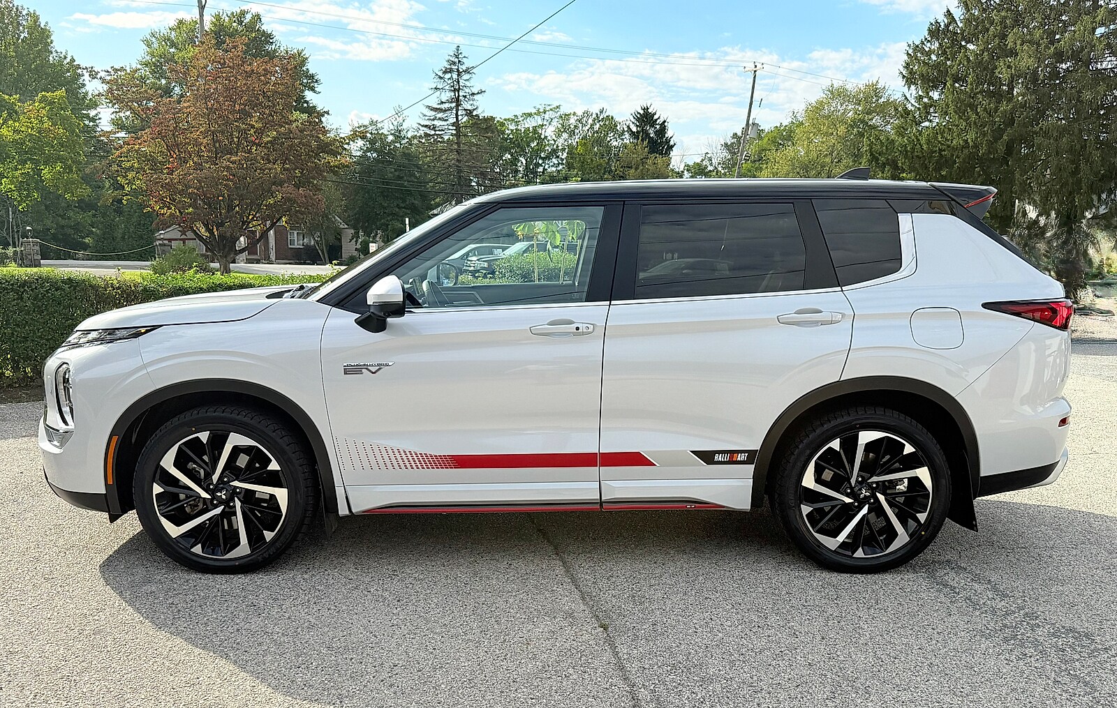 2024 Mitsubishi Outlander Plug-in Hybrid RALLIART - Photo 6