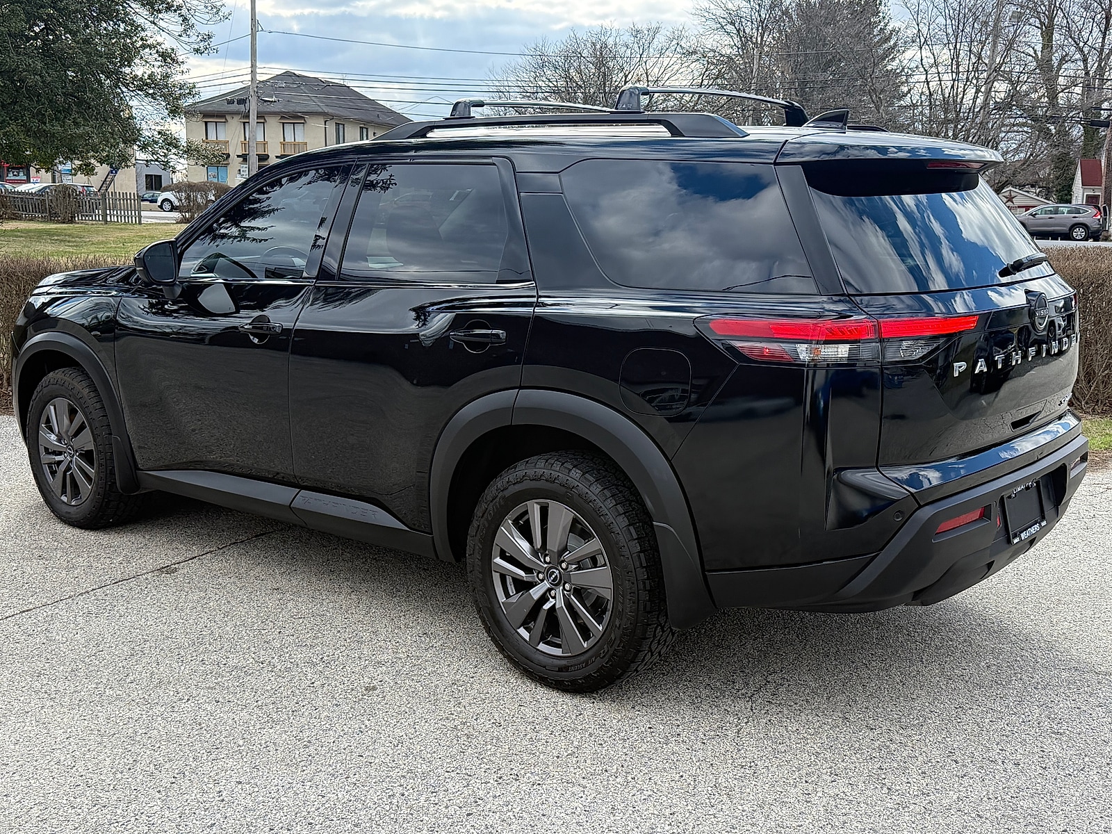 2023 Nissan Pathfinder SV - Photo 6