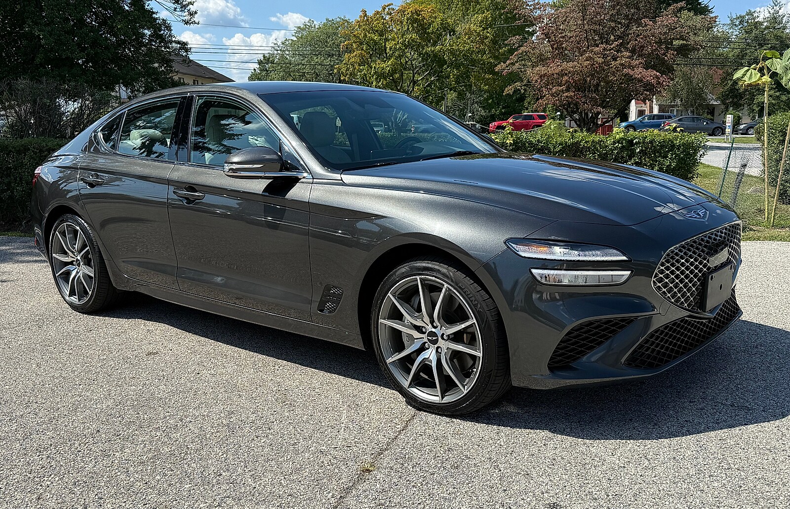 2024 Genesis G70 2.5T photo 2
