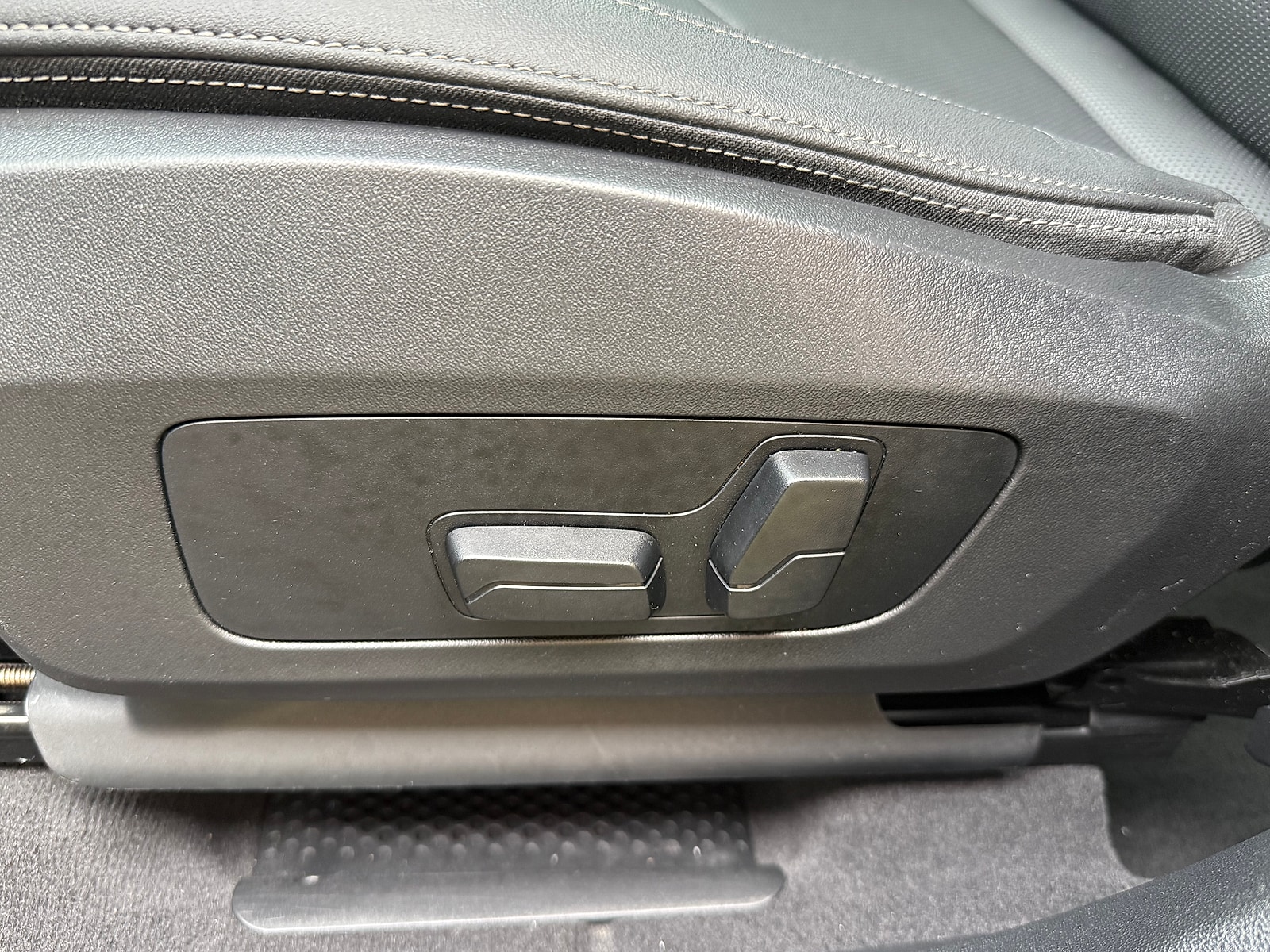 2024 BMW X1 28i - Photo 23