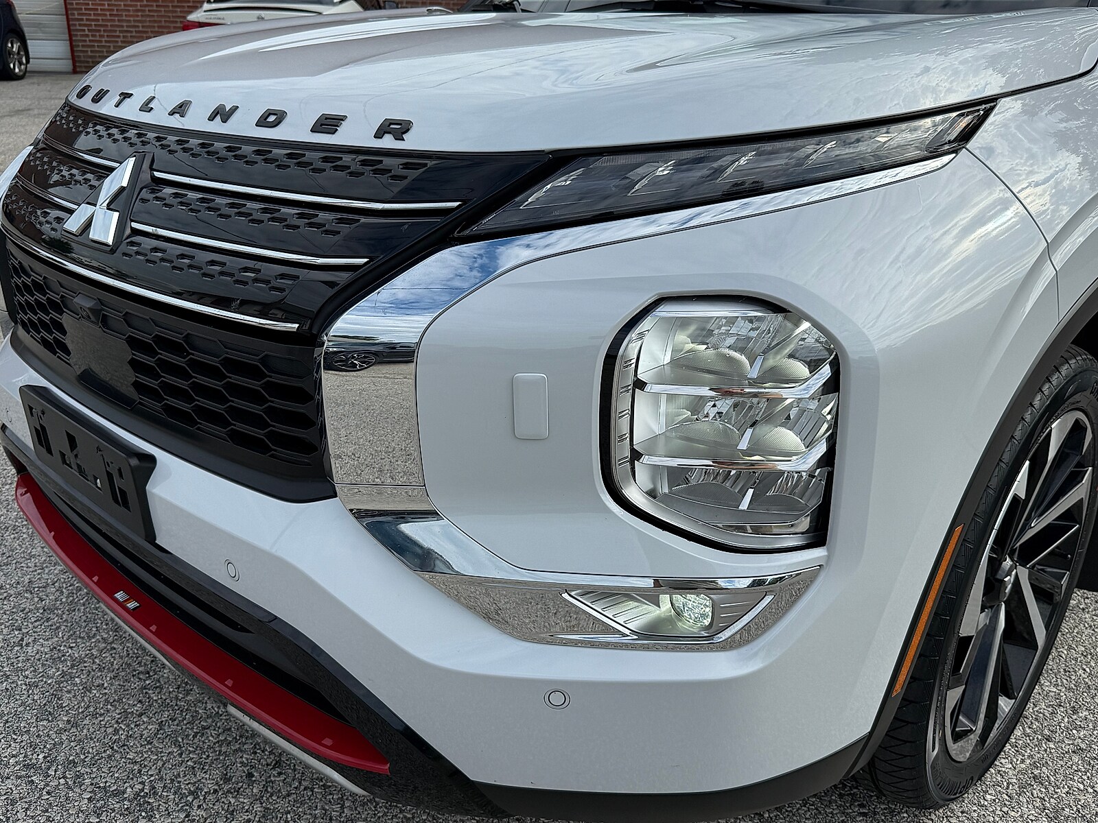 2024 Mitsubishi Outlander Plug-in Hybrid RALLIART - Photo 11