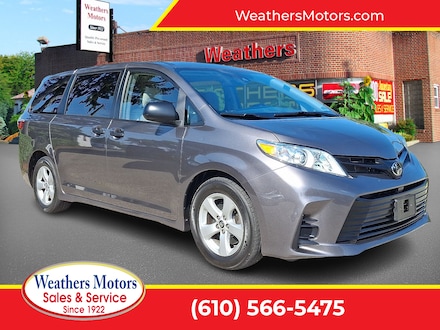 2019 Toyota Sienna L 7 Passenger Van