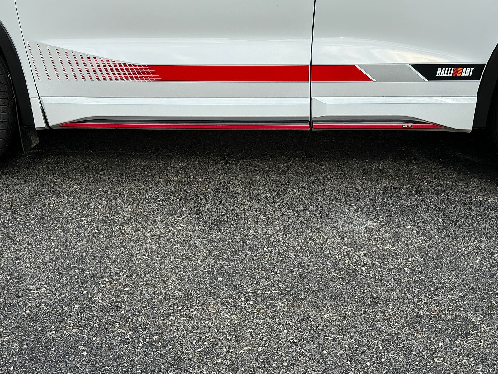 2024 Mitsubishi Outlander Plug-in Hybrid RALLIART - Photo 14