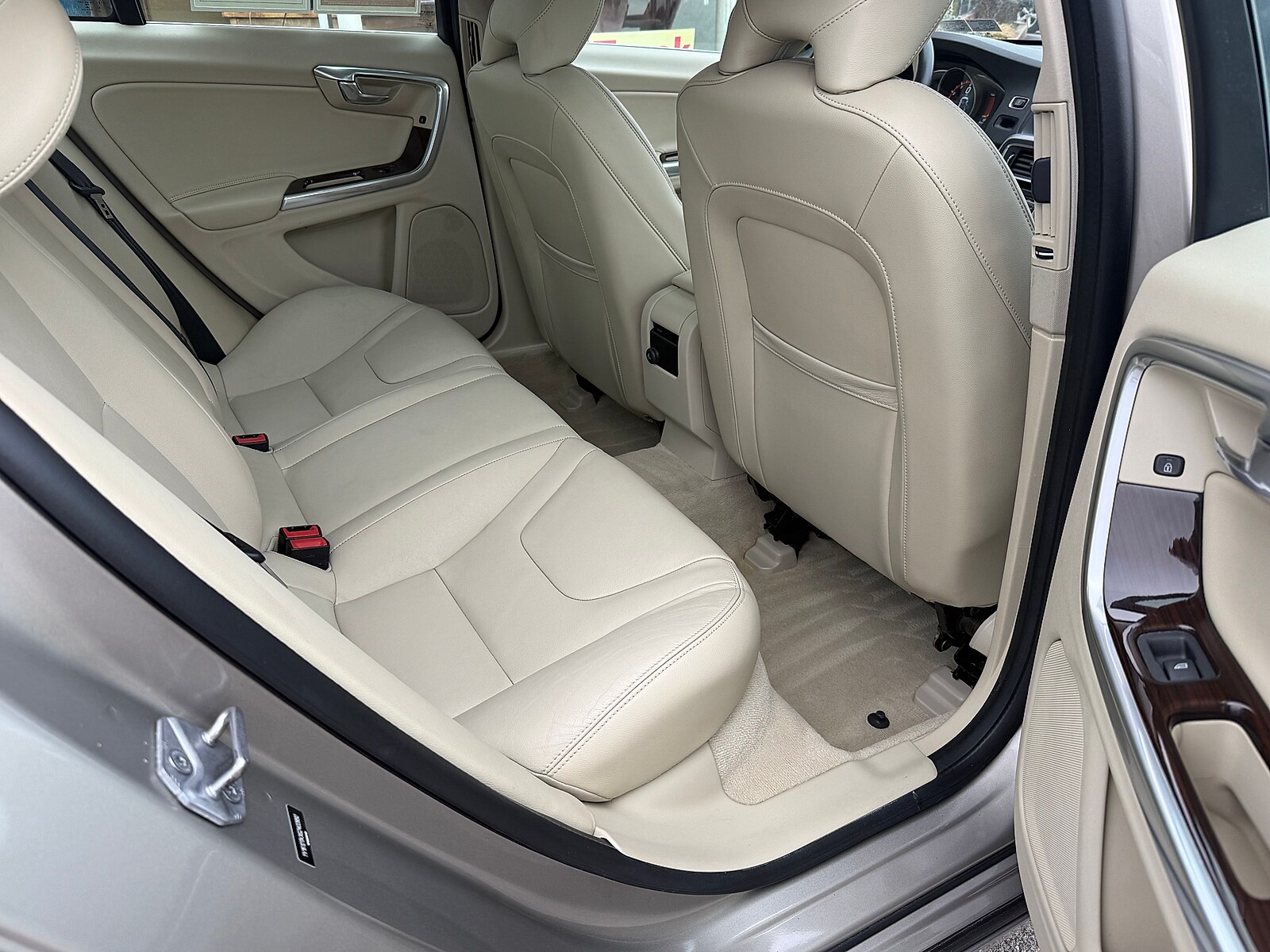 2016 Volvo S60 T5 Premier - Photo 34