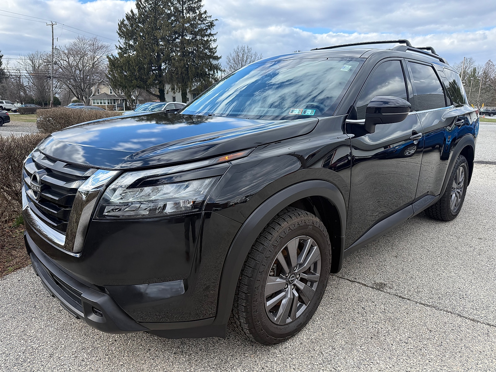 2023 Nissan Pathfinder SV - Photo 8