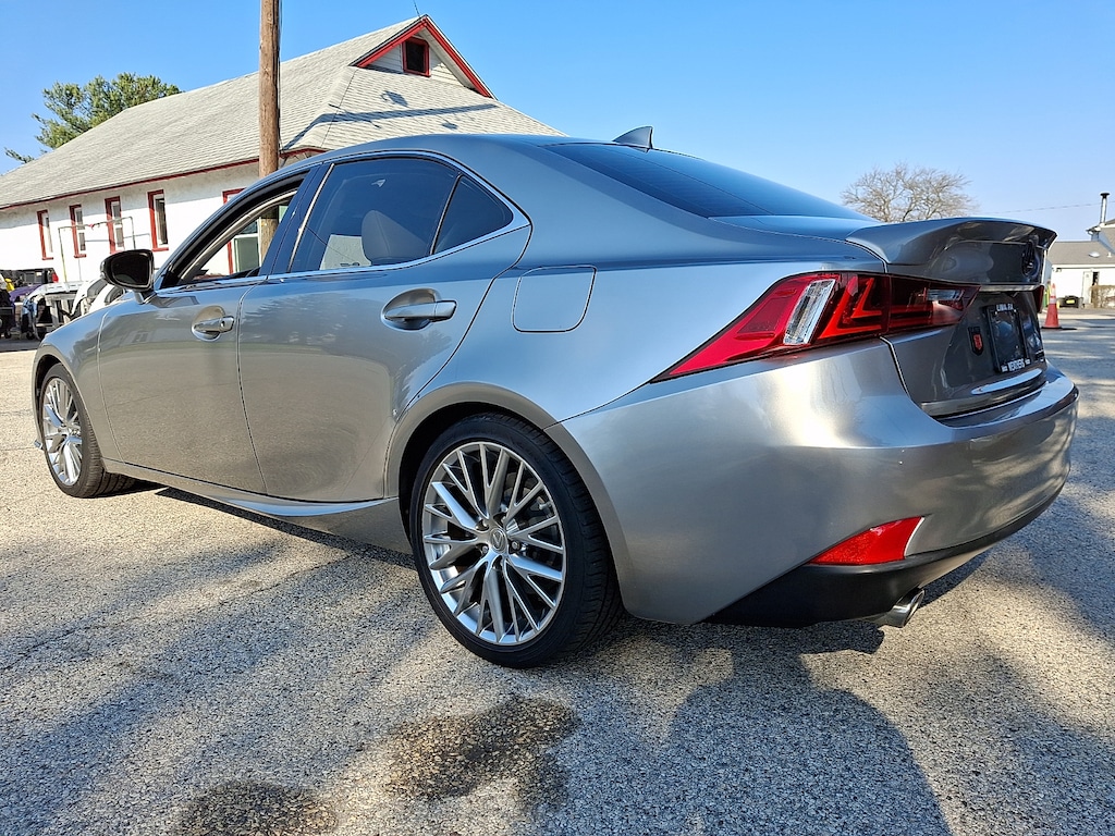 Used 2016 Lexus IS 300 Sedan