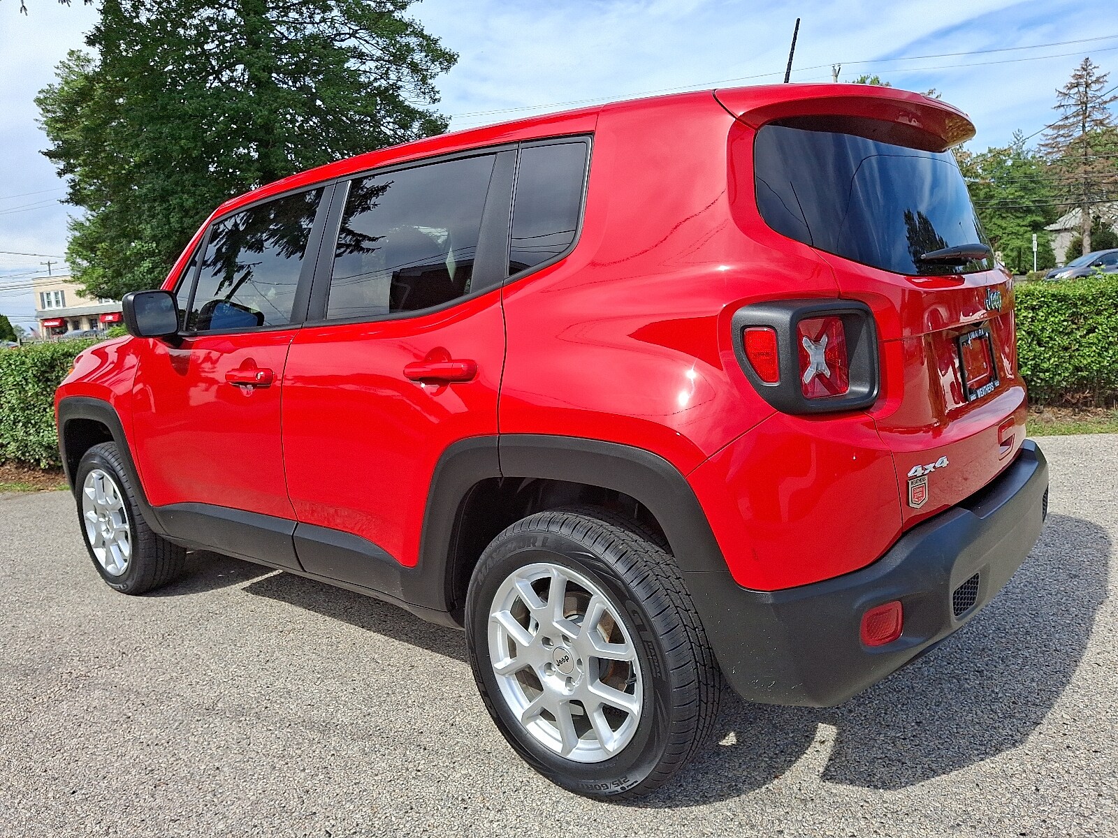 2023 Jeep Renegade Latitude Upland photo 3