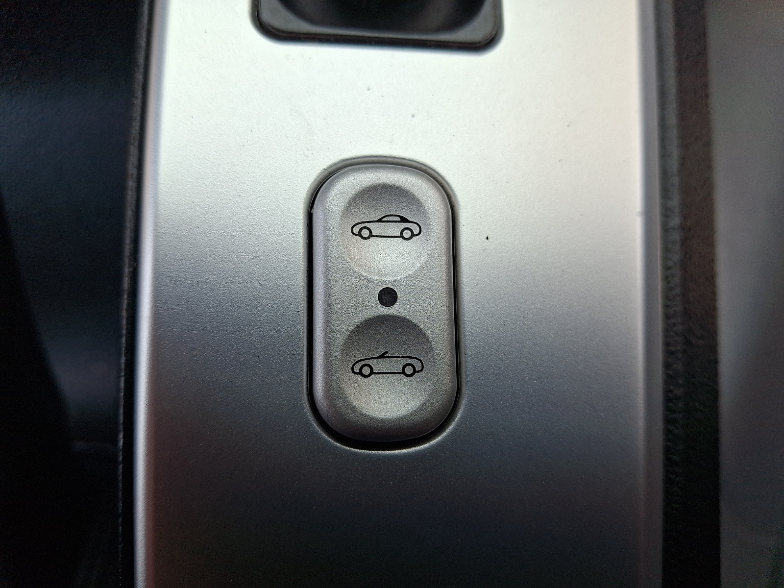 2005 Chrysler Crossfire Limited - Photo 21