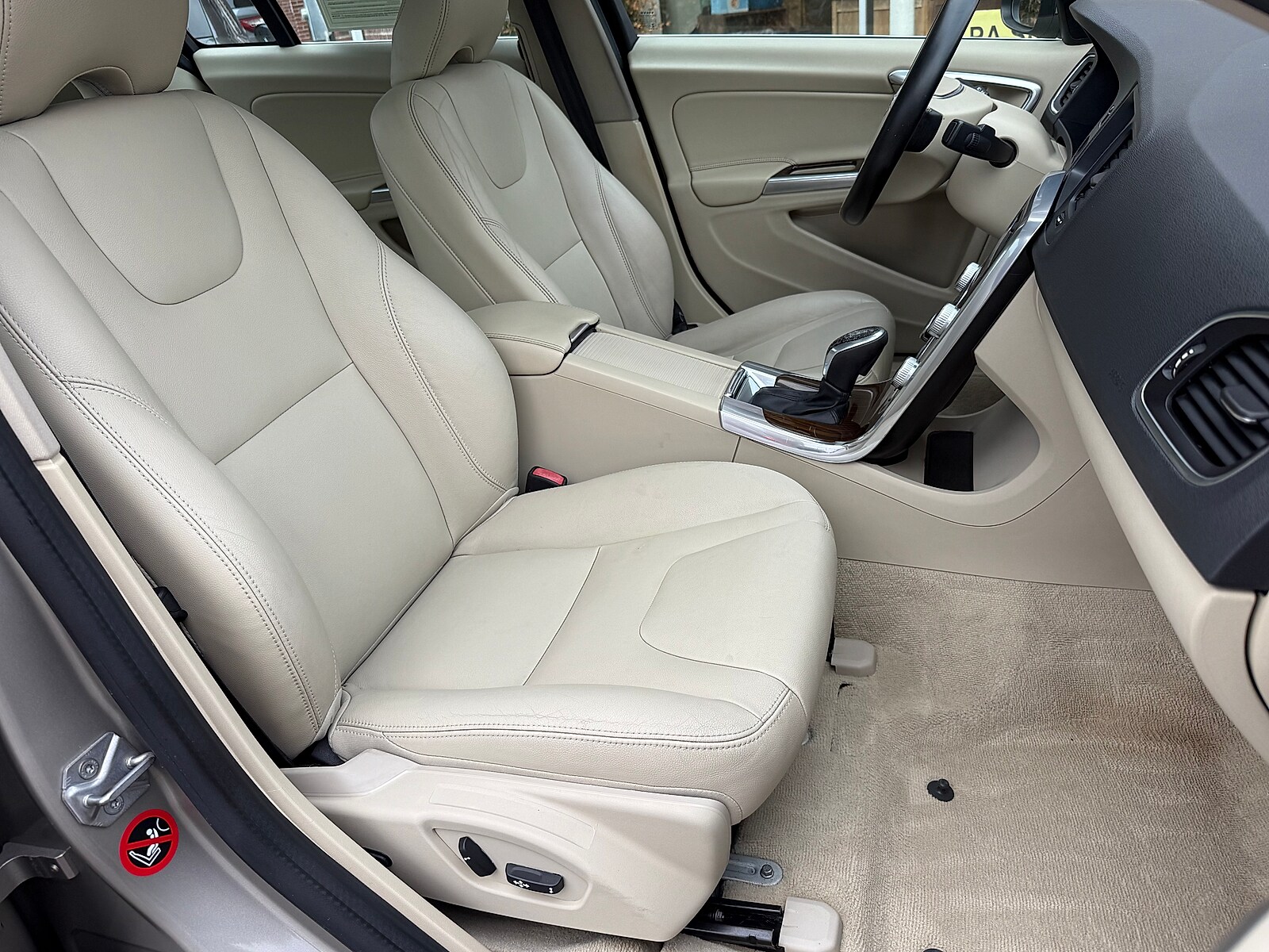 2016 Volvo S60 T5 Premier - Photo 36