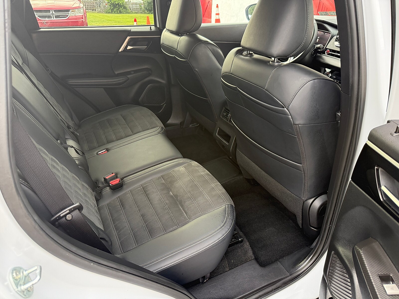 2024 Mitsubishi Outlander Plug-in Hybrid RALLIART - Photo 46