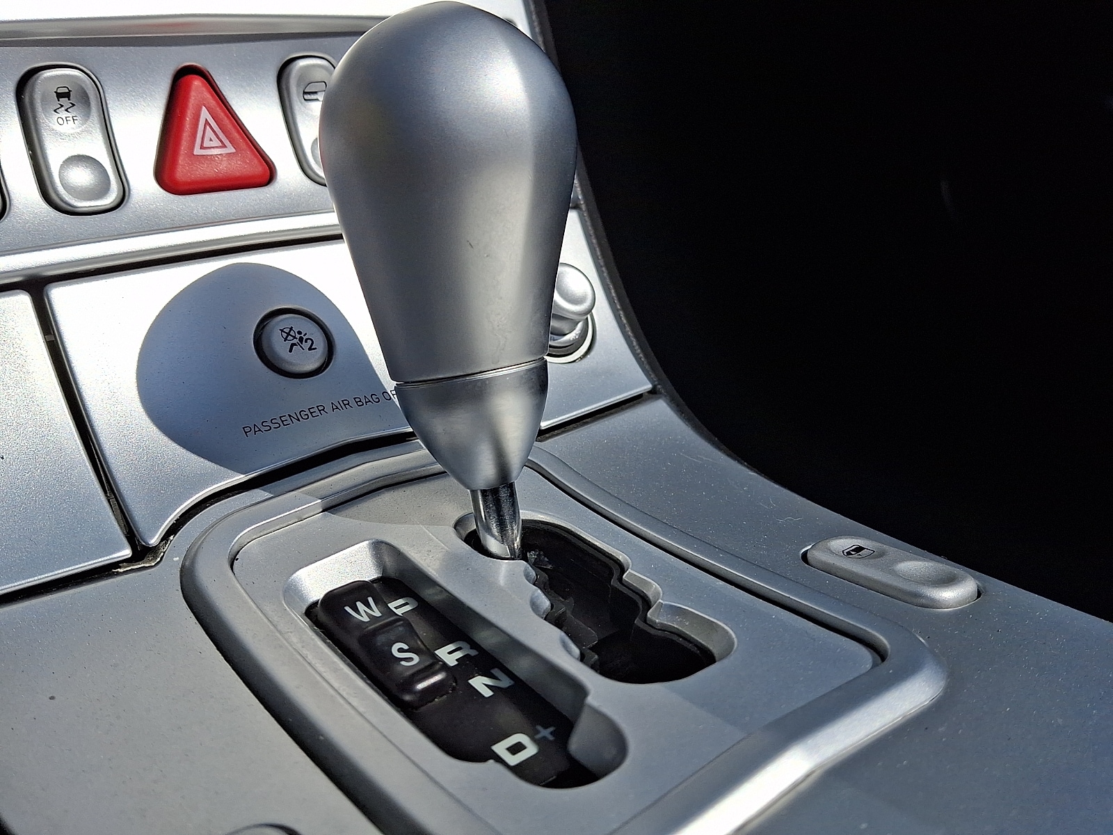 2005 Chrysler Crossfire Limited - Photo 16
