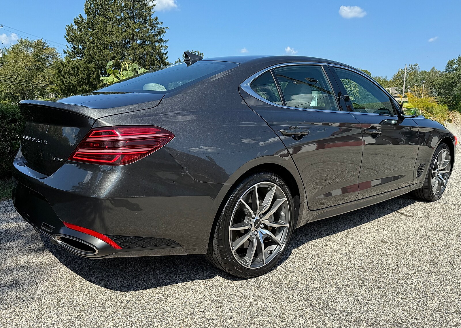 2024 Genesis G70 2.5T photo 4