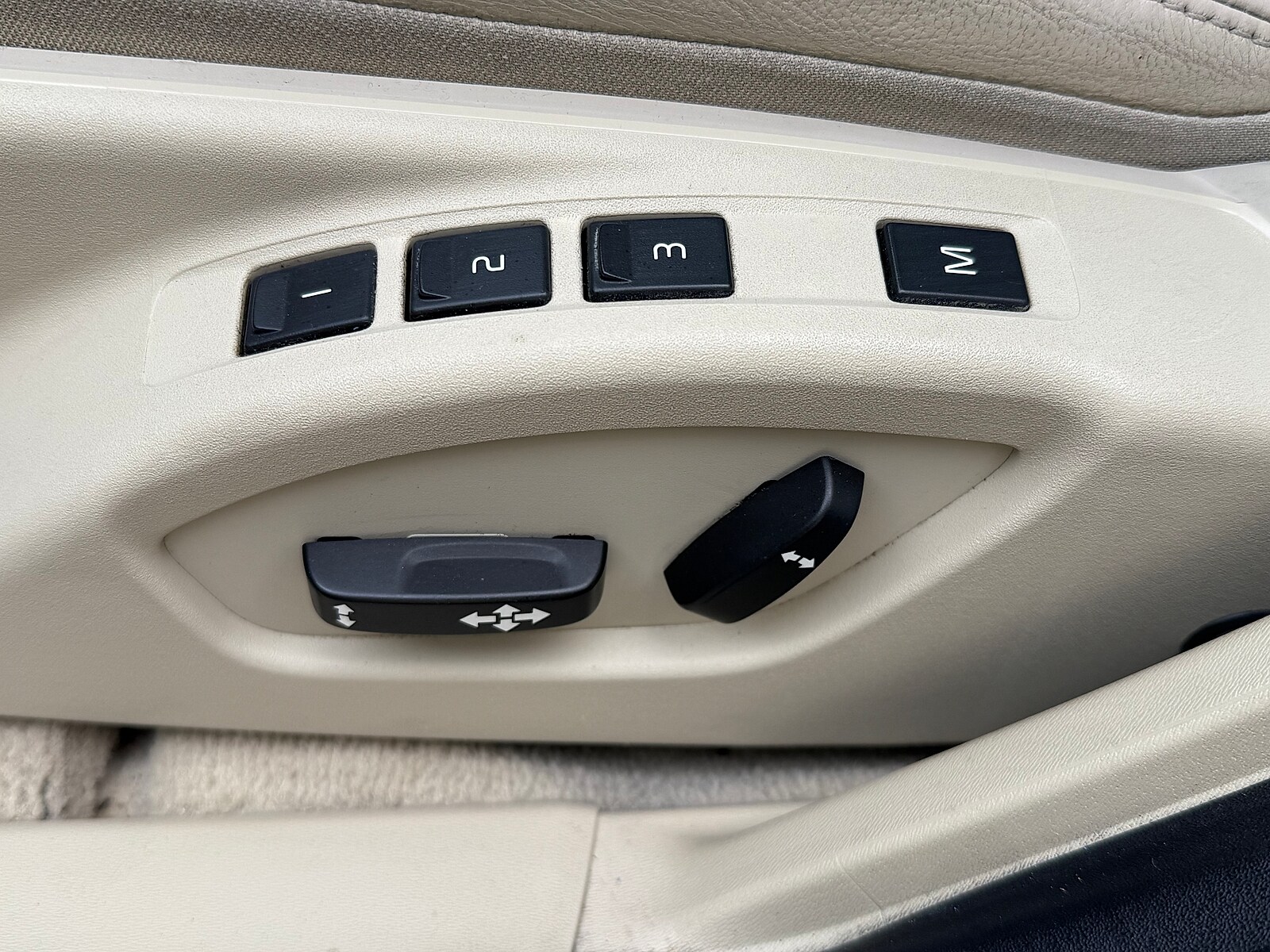 2016 Volvo S60 T5 Premier - Photo 23