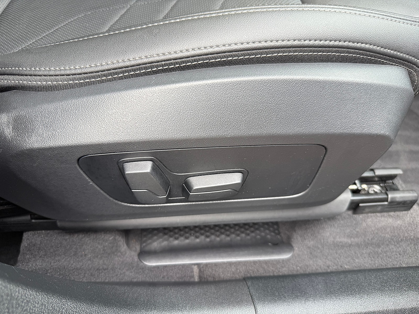2024 BMW X1 28i - Photo 44