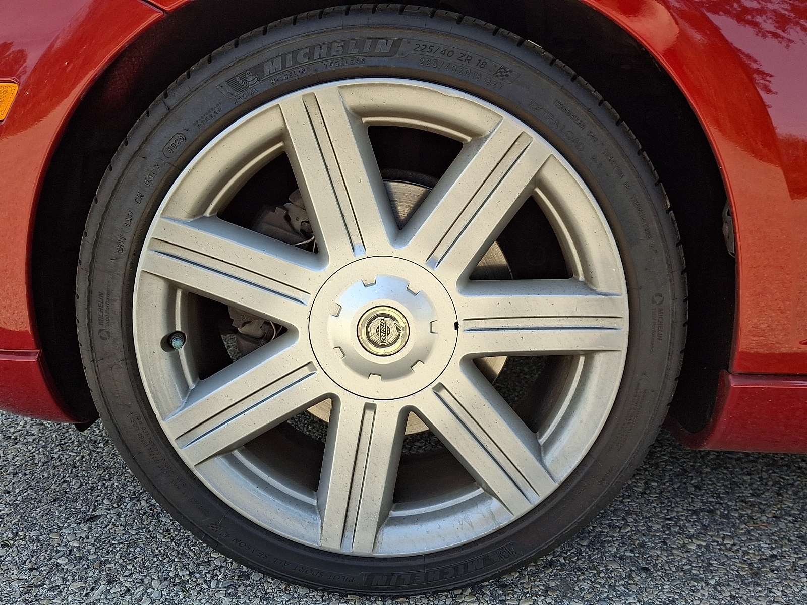 2005 Chrysler Crossfire Limited - Photo 9