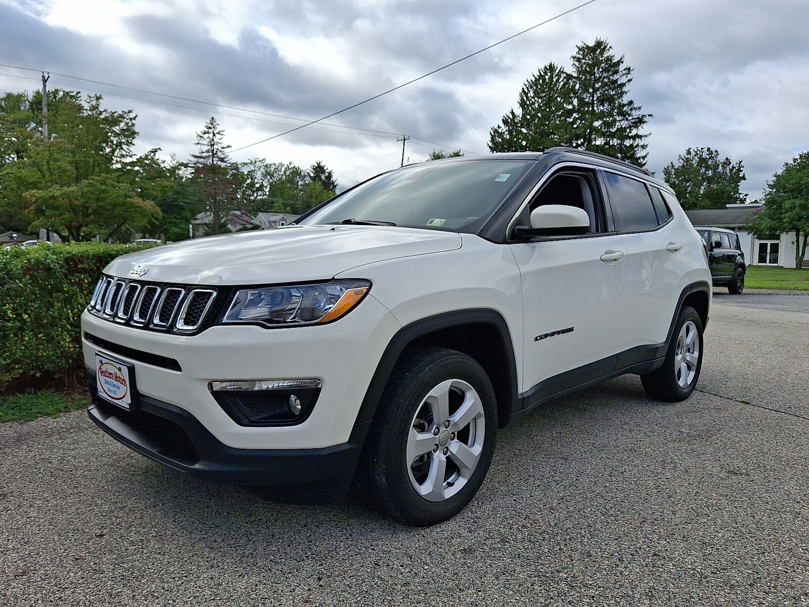2019 Jeep Compass Latitude photo 2