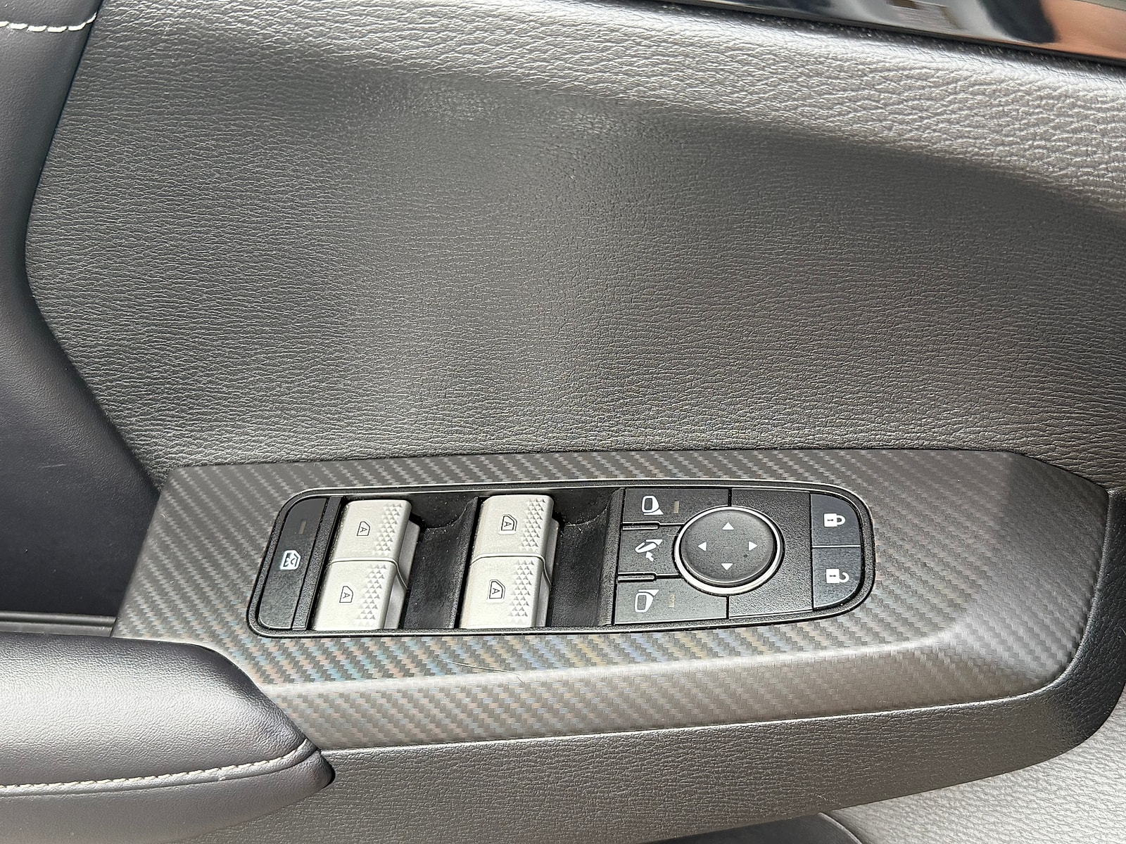 2024 Mitsubishi Outlander Plug-in Hybrid RALLIART - Photo 32