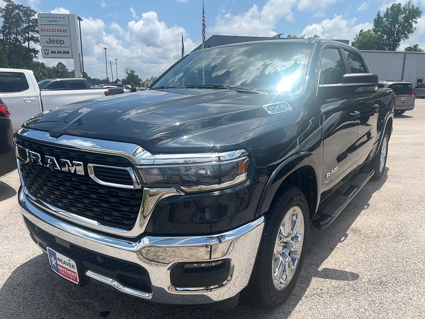 2025 RAM 1500 Big Horn/Lone Star 4x4 Crew Cab 5'7's photo