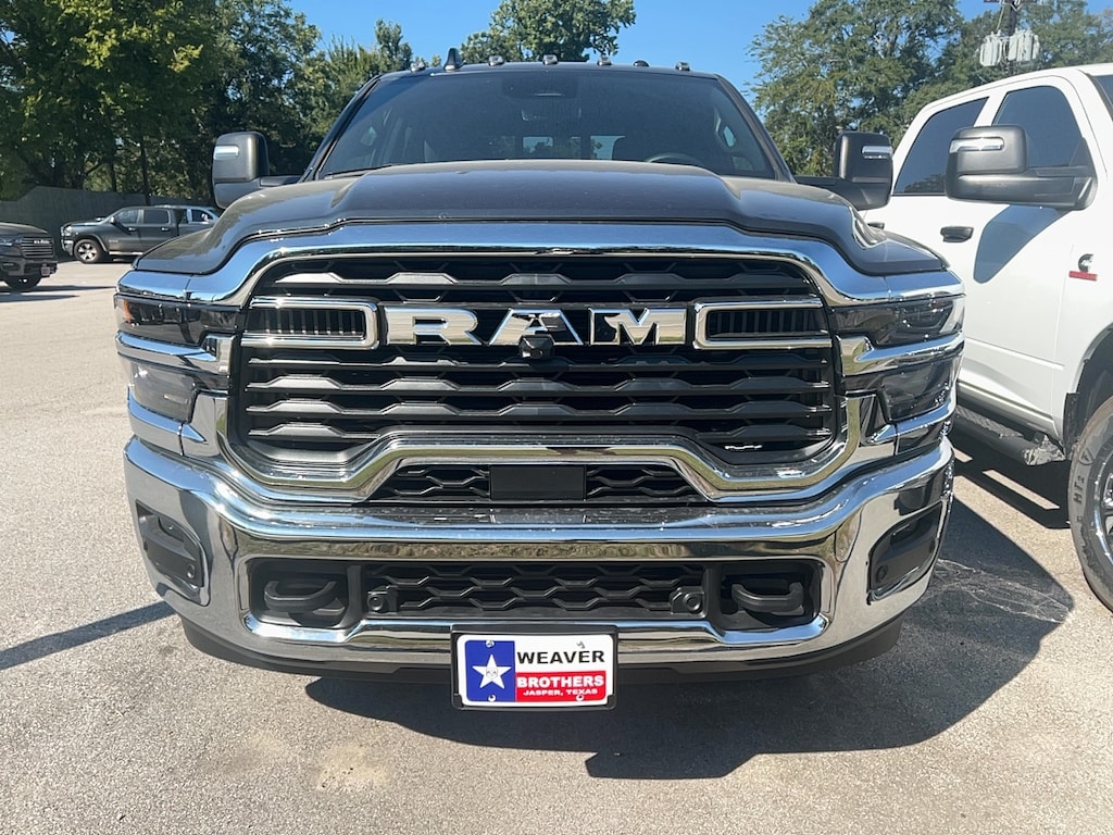 New 2026 Ram 3500 TRADESMAN CREW CAB 4X4 8' BOX Pickup