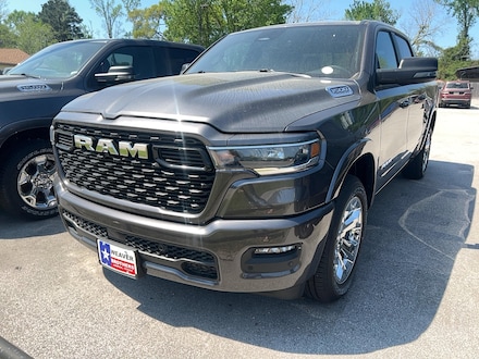 2026 Ram 1500 LONE STAR CREW CAB 4X4 5'7 BOX