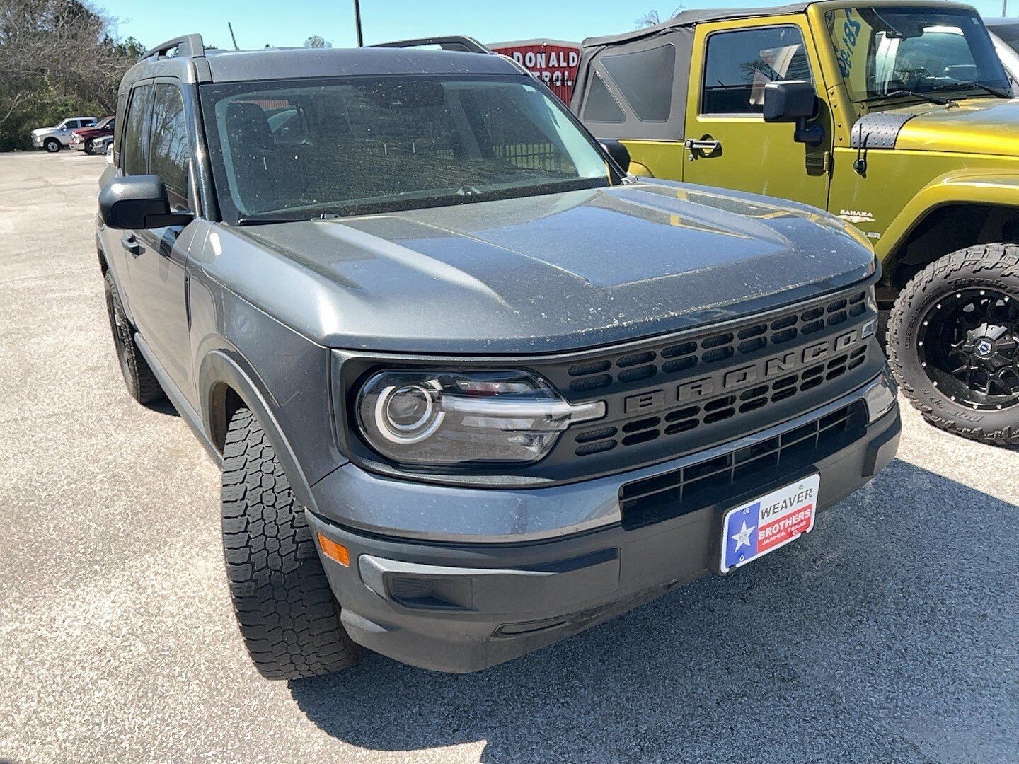 2021 Ford Bronco Base photo 3