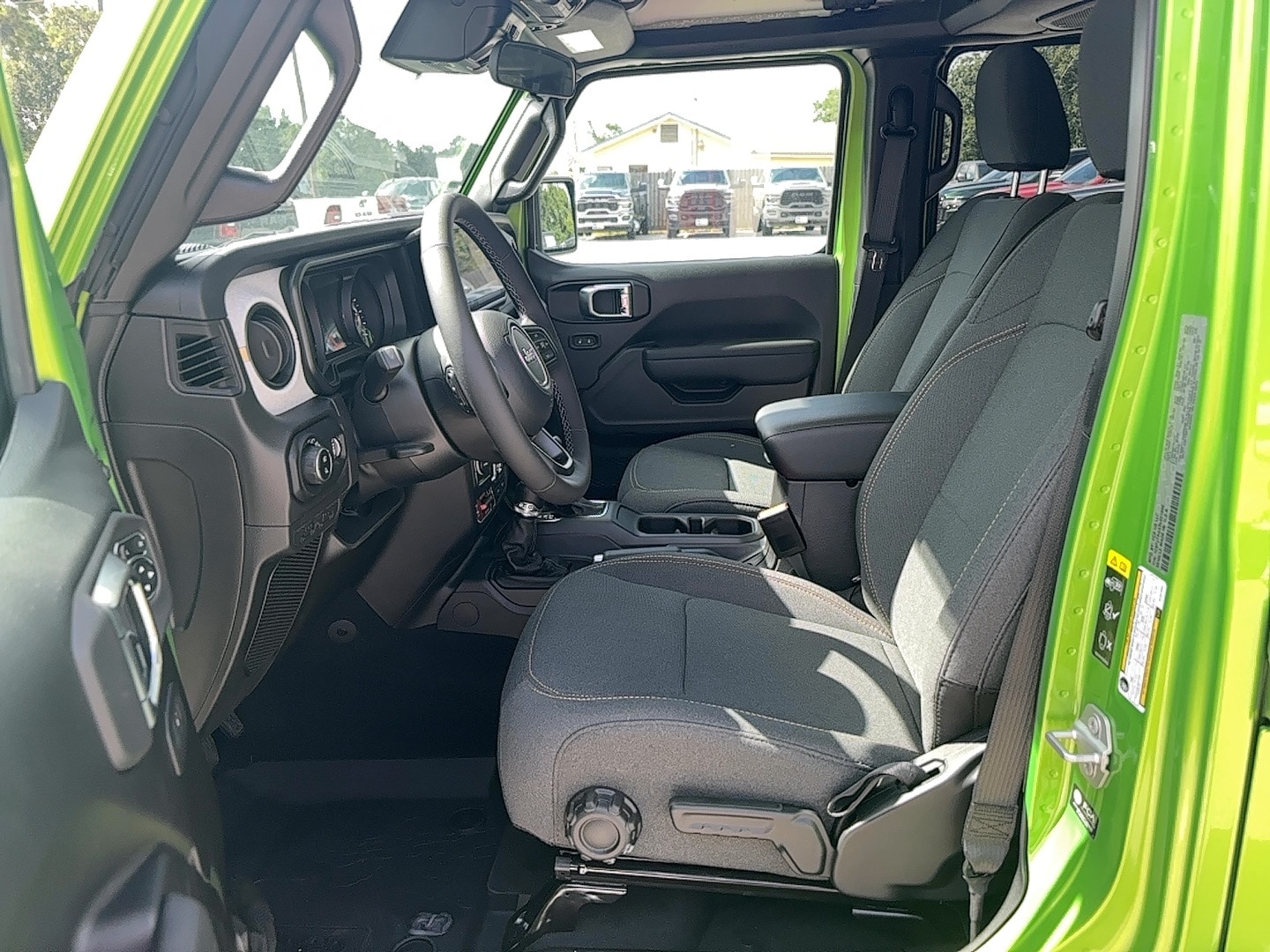 2025 Jeep Gladiator Willys - Photo 9