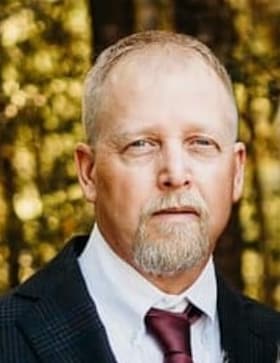 Staff member Glen Street from ID_892949c65625