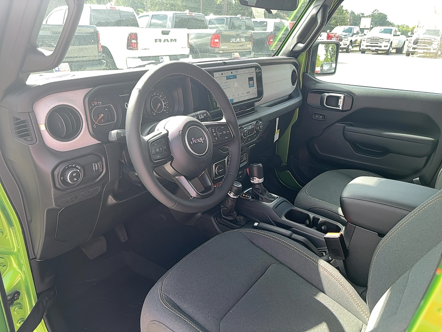 2025 Jeep Gladiator Willys - Photo 10