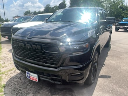 2026 Ram 1500 LONE STAR CREW CAB 4X4 5'7 BOX