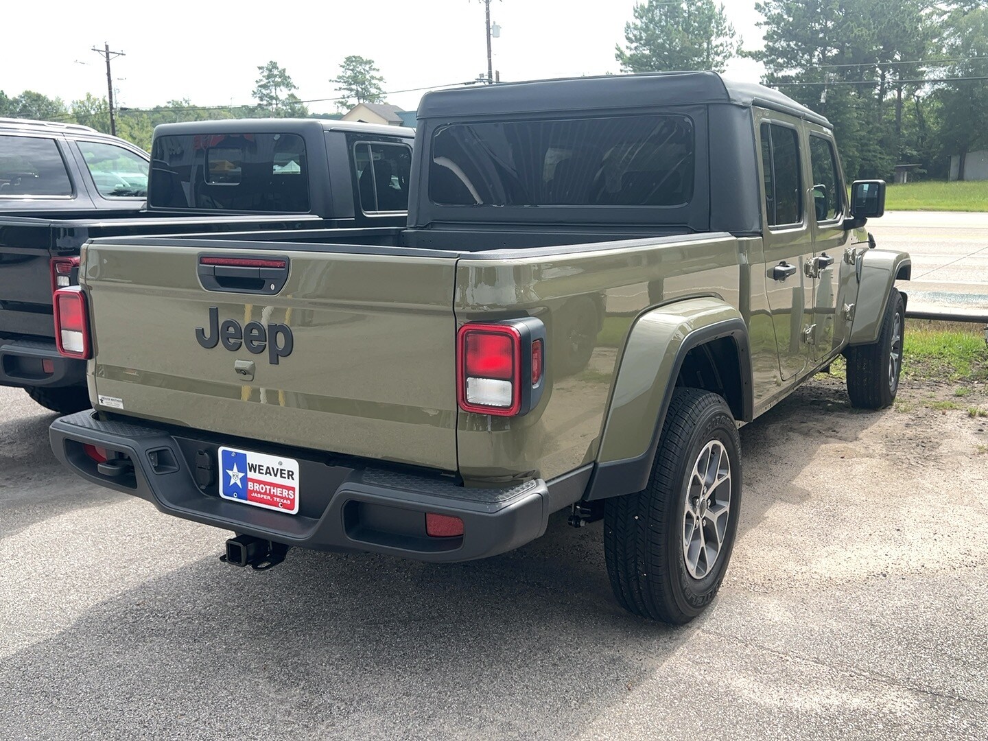 2025 Jeep Gladiator Sport S photo 4