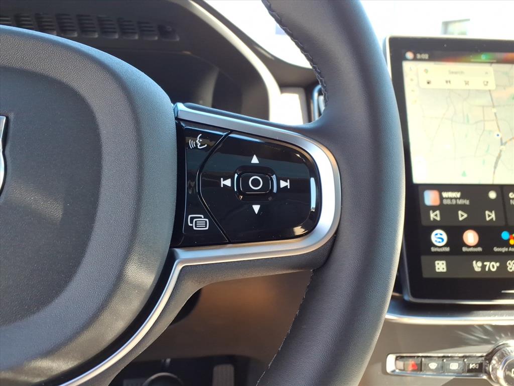 2026 Volvo XC90 Plus - Photo 20