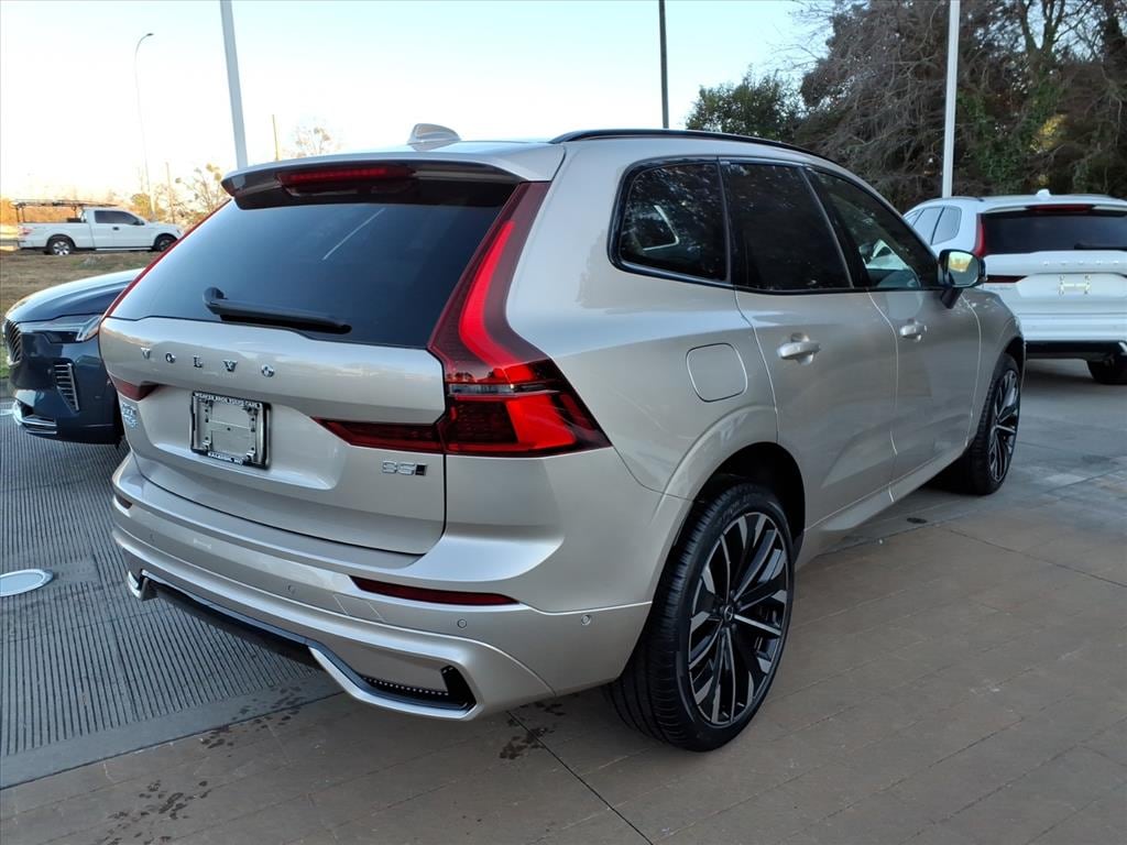 New 2026 Volvo XC60 B5 Ultra SUV