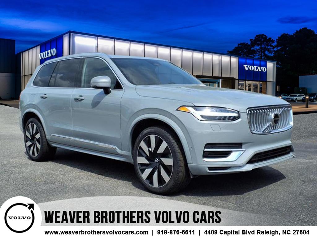 2024 Volvo XC90 plug-in hybrid T8 Ultimate Bright 7-Seater