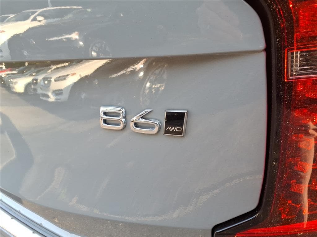 2026 Volvo XC90 Plus - Photo 6