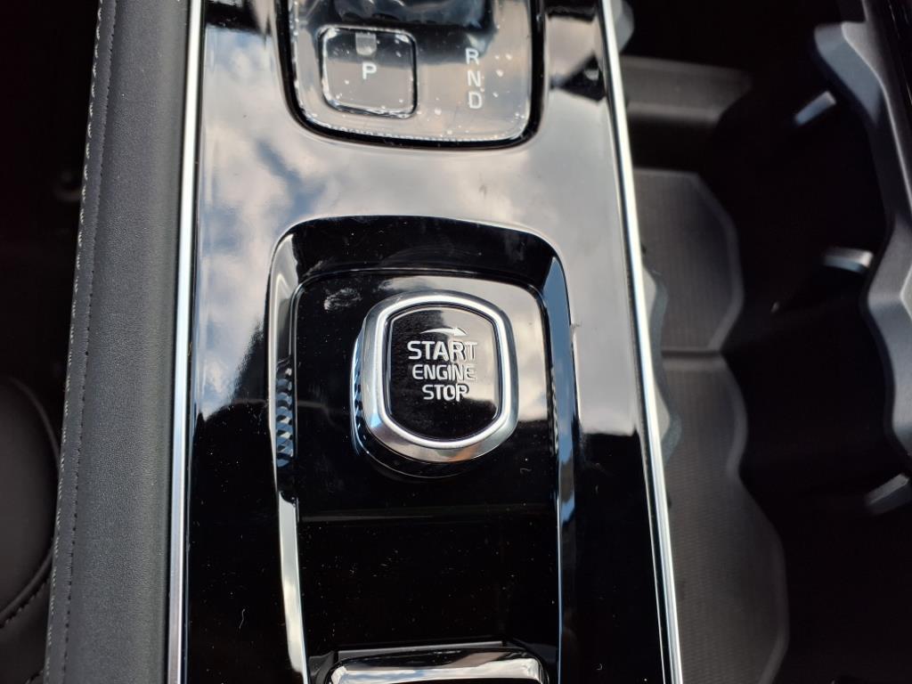 2026 Volvo XC90 Plus - Photo 20