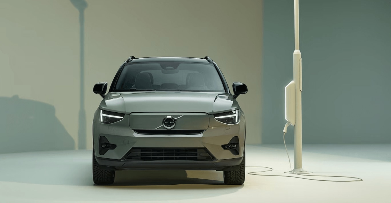 Tesla model y vs 2024 volvo xc40 recharge