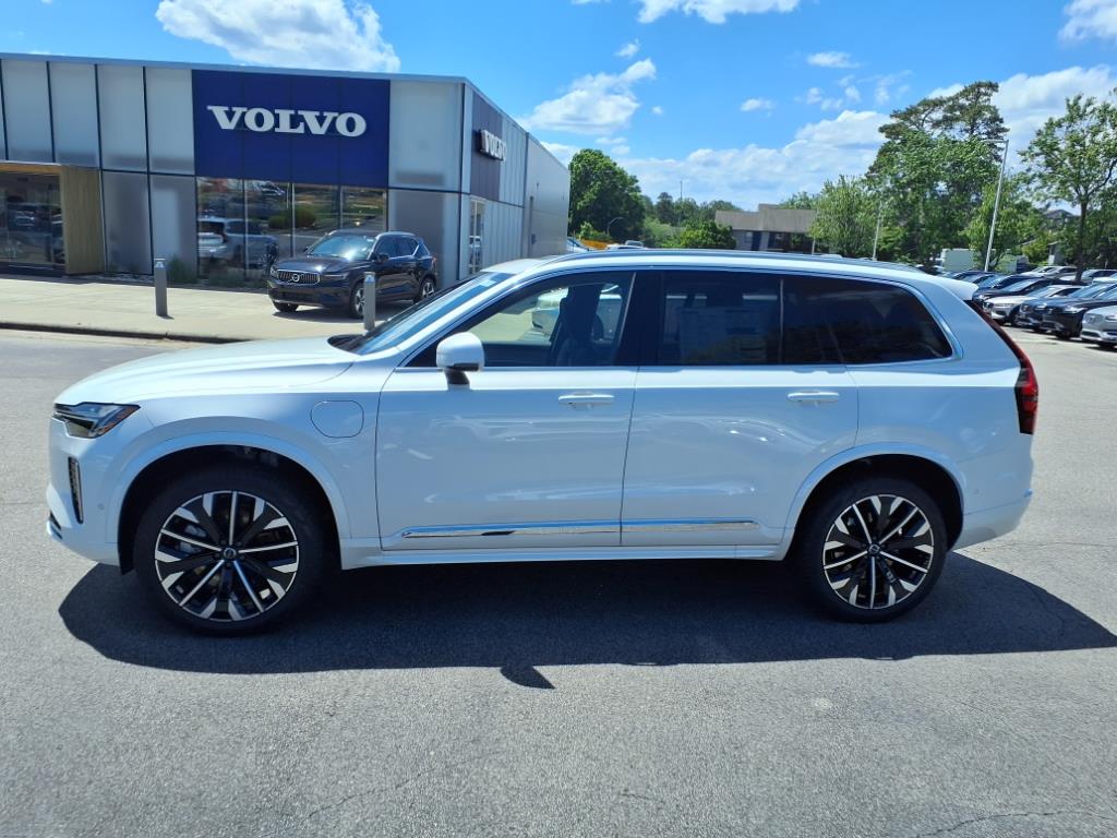 2025 Volvo XC90 Plus - Photo 8