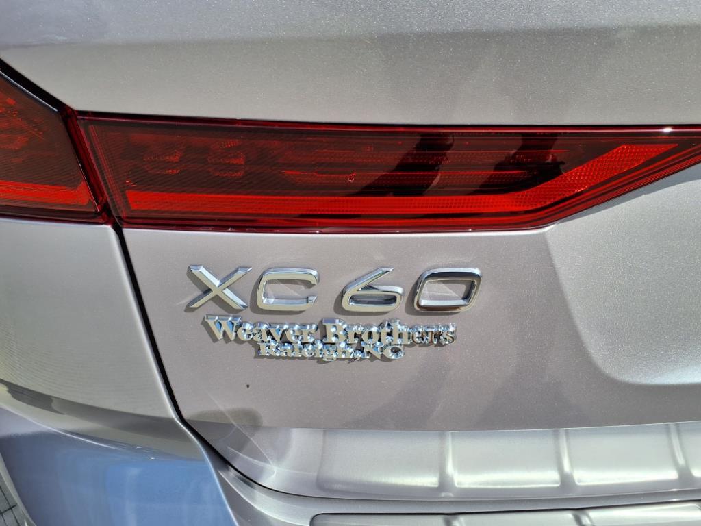2026 Volvo XC60 Plus - Photo 6