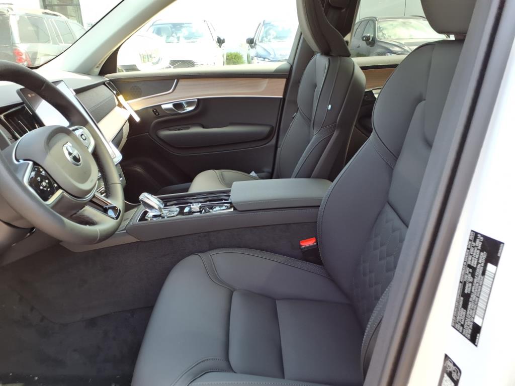 2026 Volvo XC90 Core - Photo 14