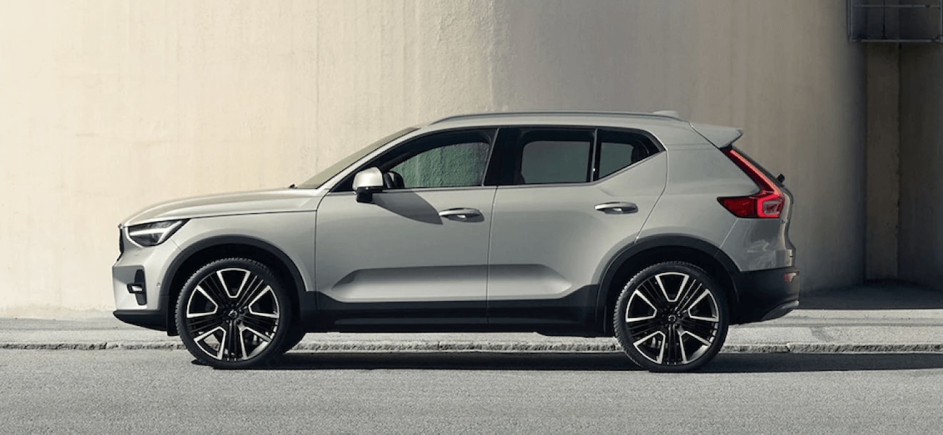 2025 Volvo XC40 MPG How FuelEfficient Is This New SUV?