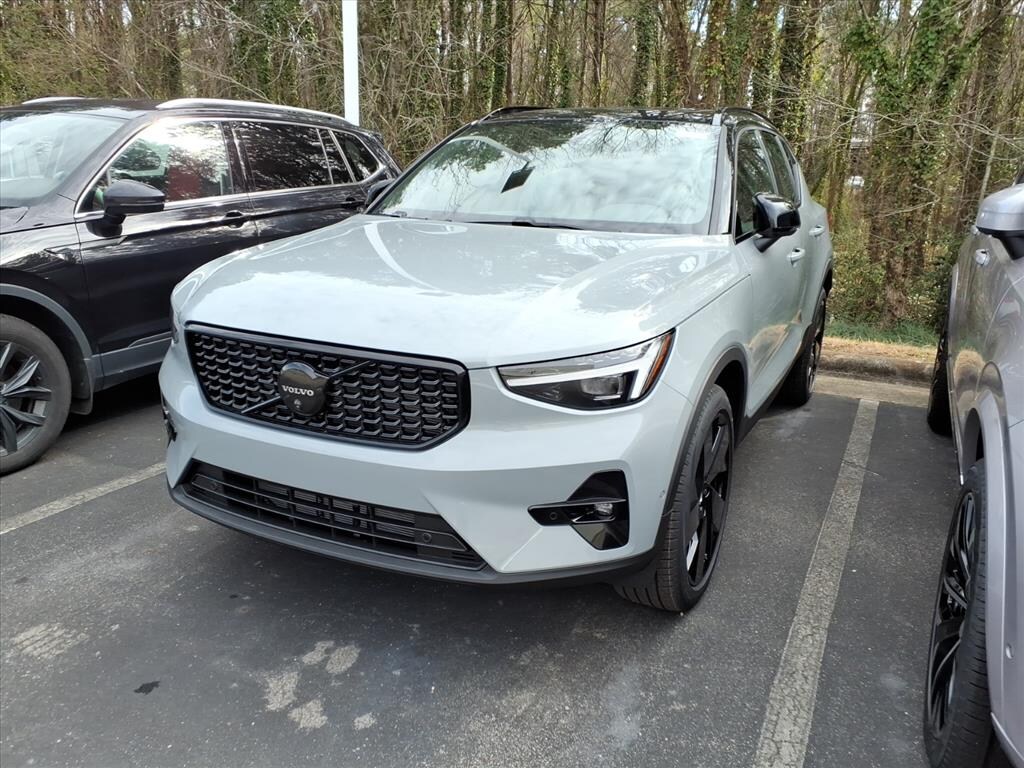New 2026 Volvo XC40 B5 Ultra Black Edition SUV