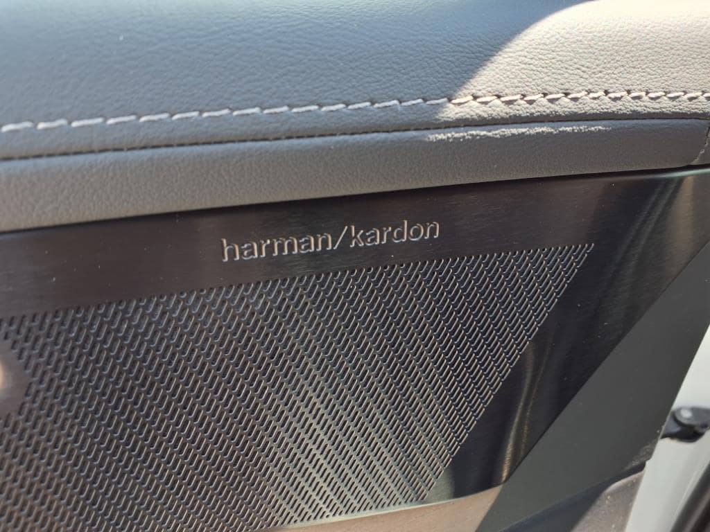 2025 Volvo XC90 Plus - Photo 15