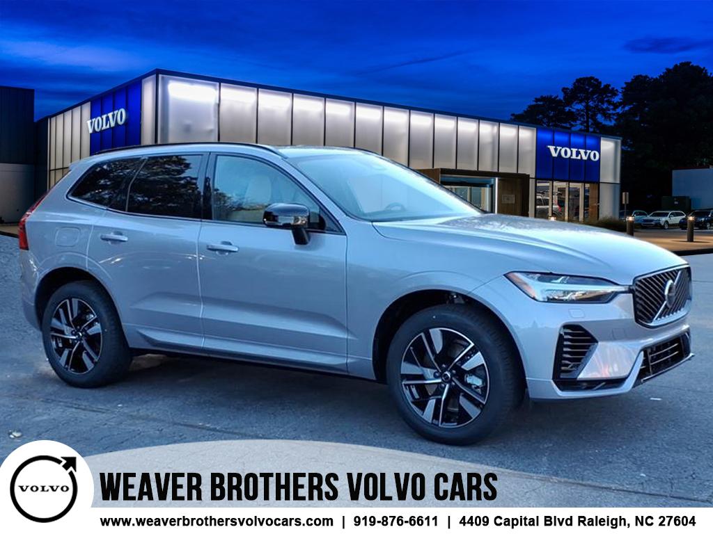 2026 Volvo XC60 Core's photo