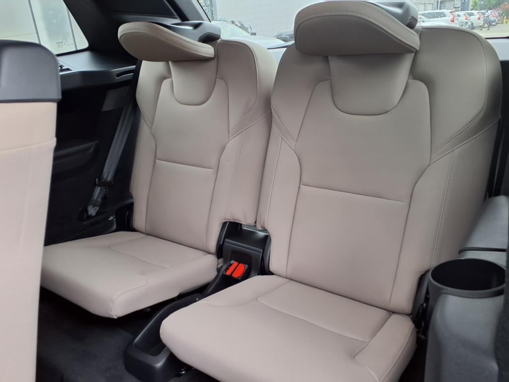 2025 Volvo XC90 Core - Photo 16