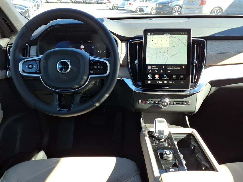 2026 Volvo XC90 Plus - Photo 9