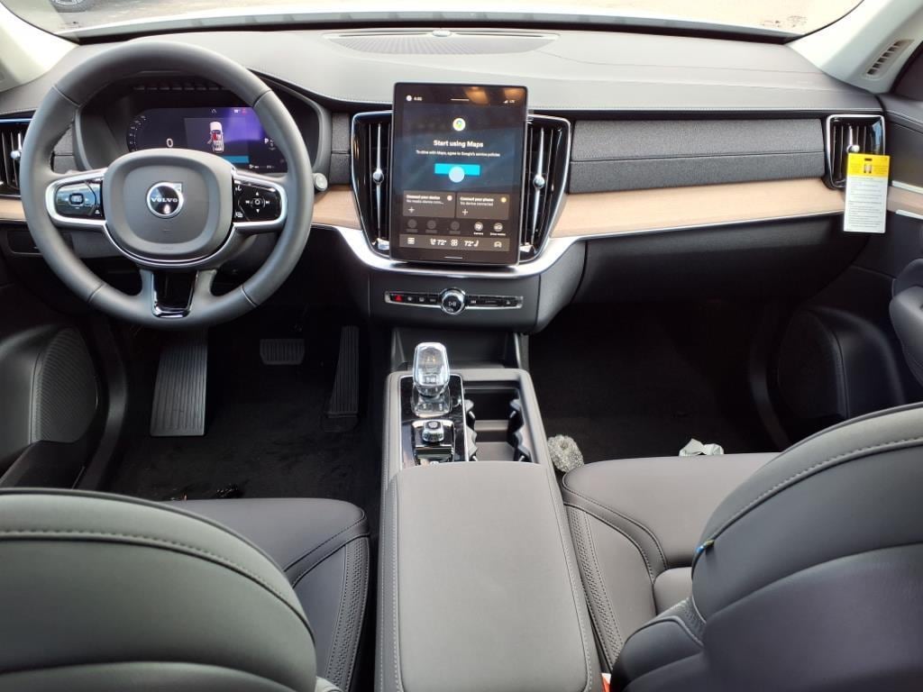 2026 Volvo XC90 Plus - Photo 10