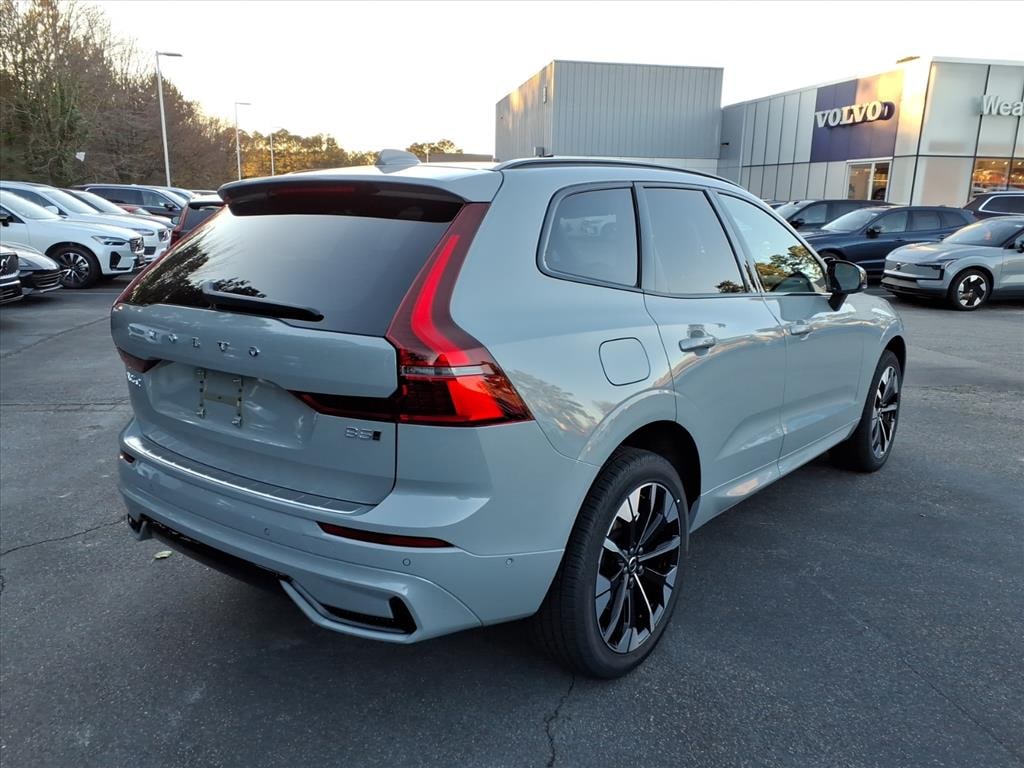 New 2026 Volvo XC60 B5 Plus SUV