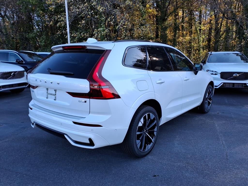 New 2026 Volvo XC60 B5 Plus SUV