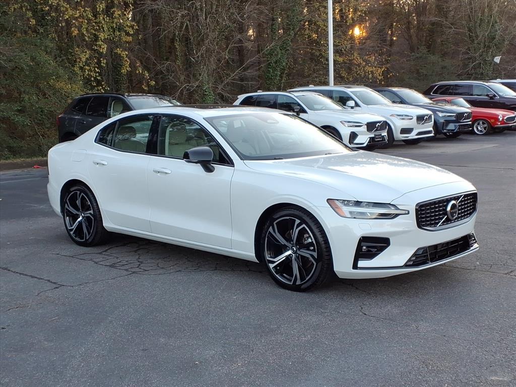 2024 Volvo S60 Ultimate's photo