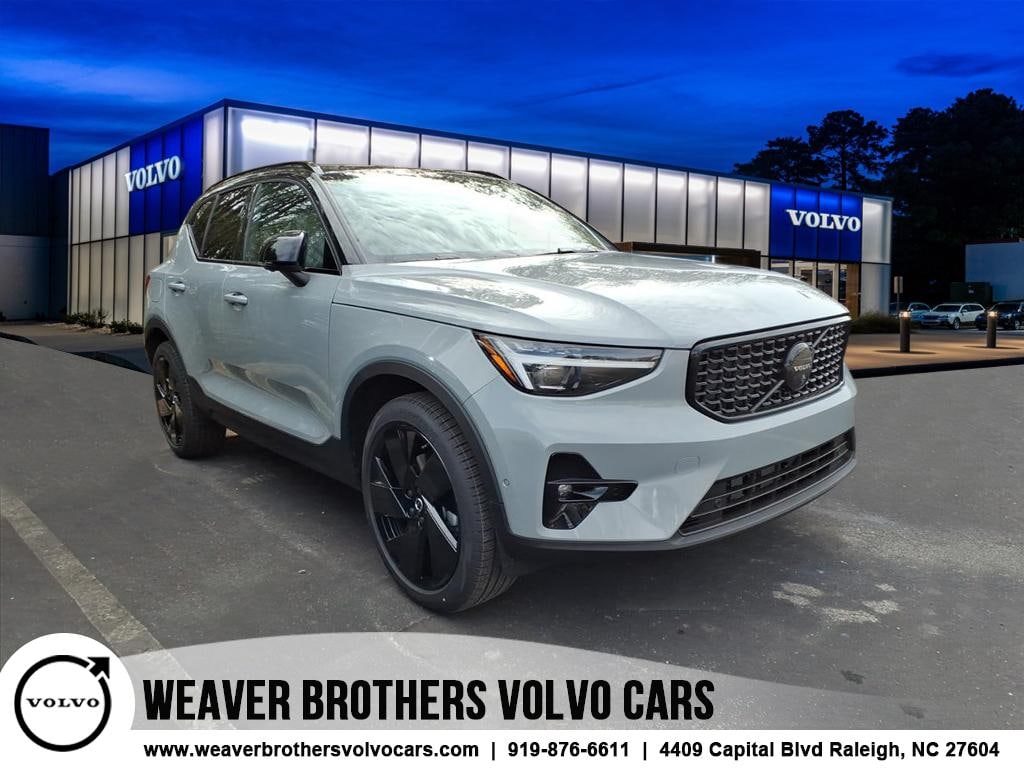 New 2026 Volvo XC40 B5 Ultra Black Edition SUV